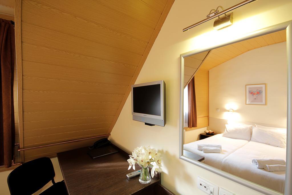 Hotel Junior Kopaonik Exteriör bild